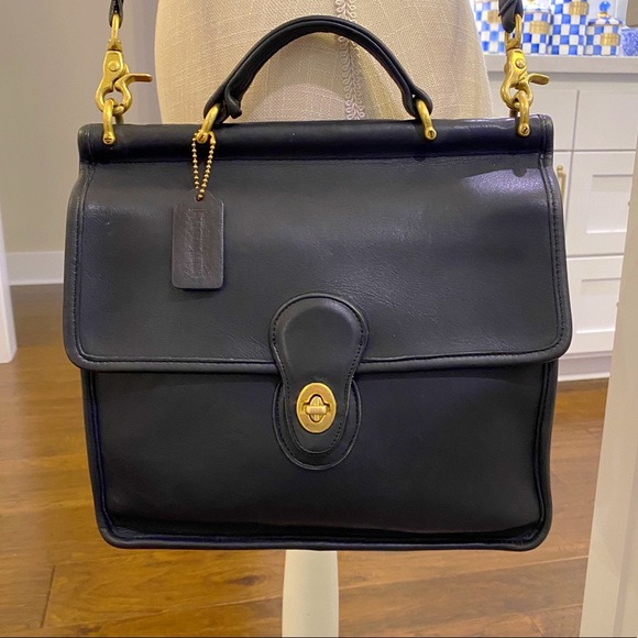 Coach Handbags - Coach Vintage Willis 9927 💙Navy💙 CLASSIC BEAUTY